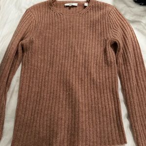 Vince never worn cashmere fitted sweater light pink perfect condition